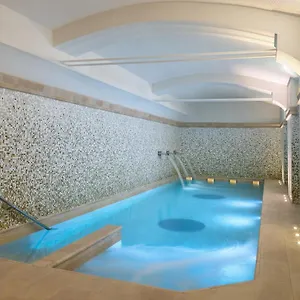 بست ويسترن بلص جالاس ميلان