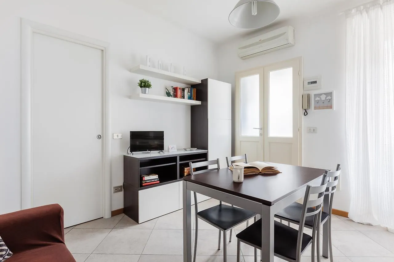 Italianway - Cerano 15 Apartment Milan
