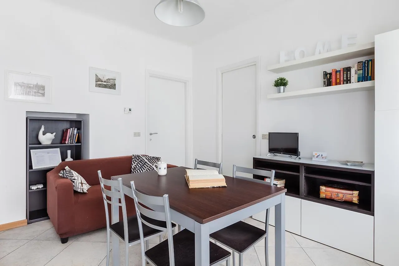 Italianway - Cerano 15 Apartment Milan Italy